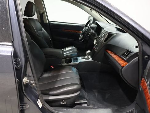 Used 2010 Subaru Outback 2.5i Limited w/ Protection Package 1A AWD/4WD image 24