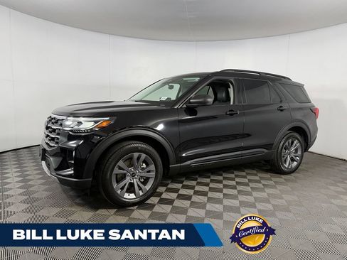 Used 2026 Ford Explorer Active w/ Active Comfort Package AWD/4WD image 1
