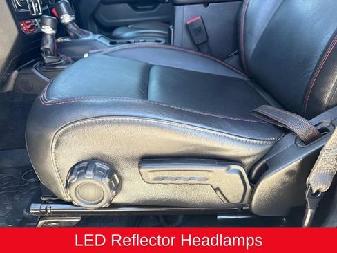 Used 2018 Jeep Wrangler Unlimited Rubicon image 24