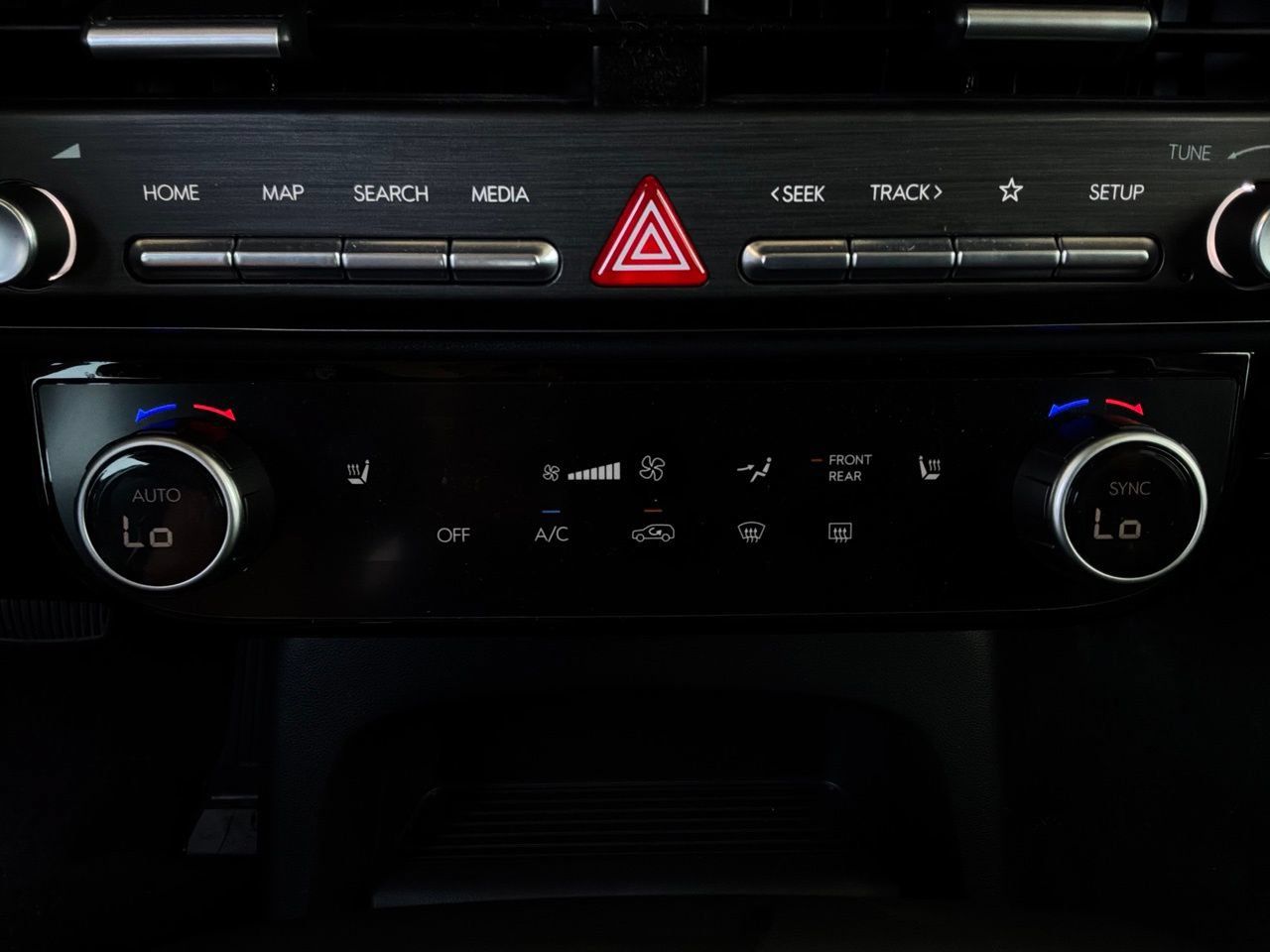 Used 2026 Hyundai Palisade SEL FWD image 32