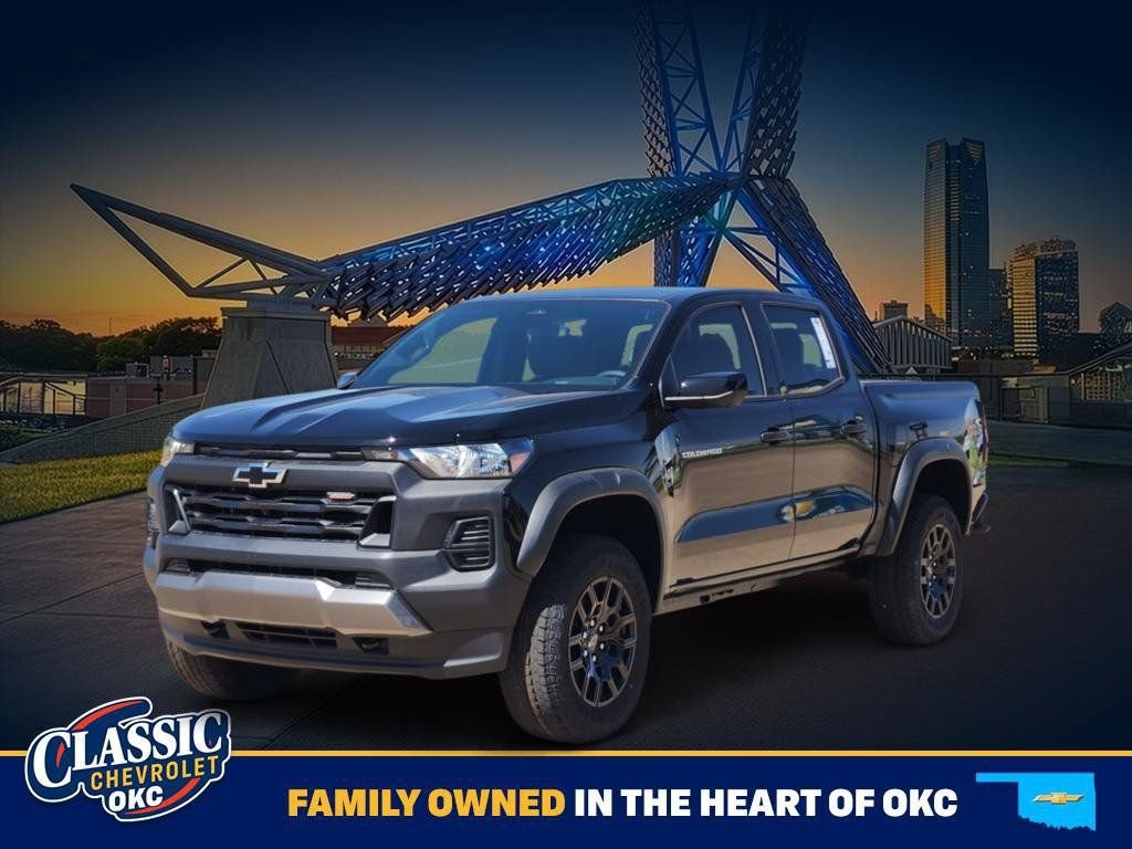 New 2026 Chevrolet Colorado Trail Boss AWD/4WD image 2