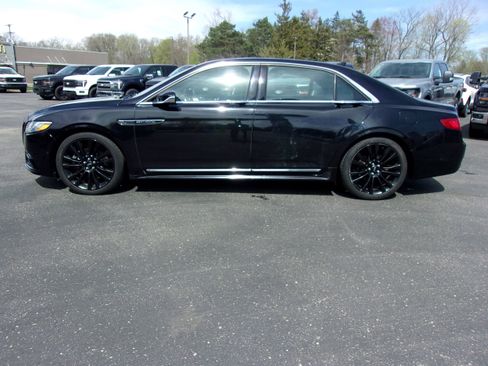 Used 2020 Lincoln Continental Reserve w/ Luxury Package image 2