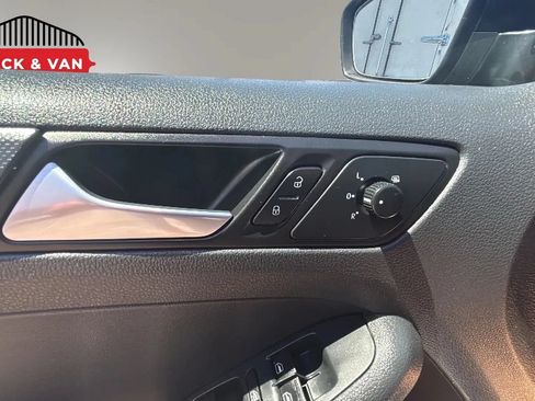 Used 2013 Volkswagen Jetta S FWD image 23