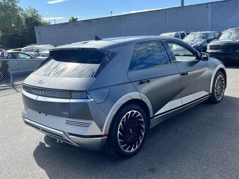 Used 2022 Hyundai Ioniq 5 Limited w/ Cargo Package image 7