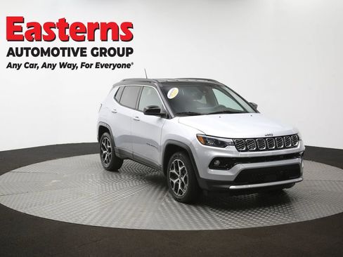 Used 2025 Jeep Compass Limited AWD/4WD image 50