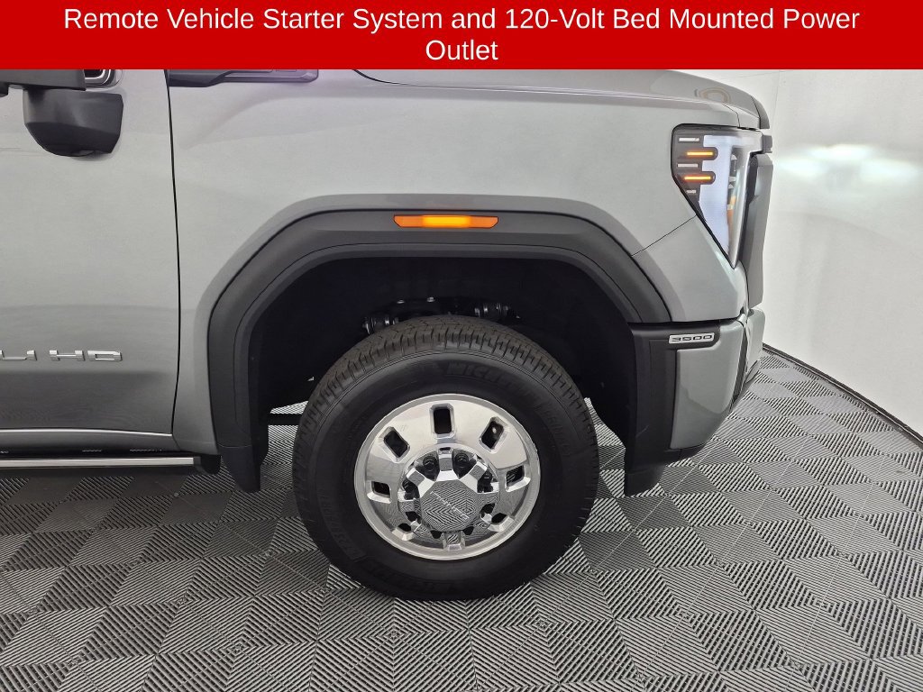 Used 2025 GMC Sierra 3500 Denali Ultimate AWD/4WD image 11