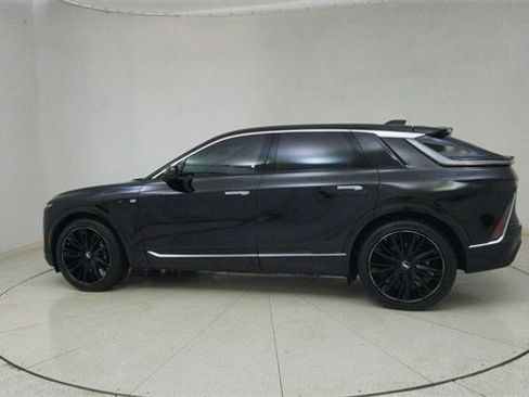 Used 2025 Cadillac Lyriq Luxury image 68