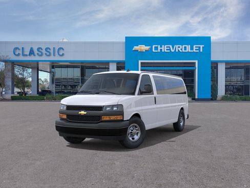 New 2026 Chevrolet Express 3500 LS RWD image 8