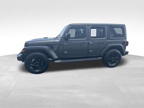 Used 2022 Jeep Wrangler Unlimited Sport AWD/4WD image 4