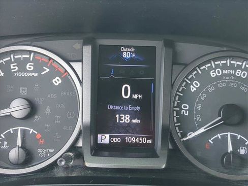 Used 2020 Toyota Tacoma TRD Off-Road w/ Technology Package AWD/4WD image 11