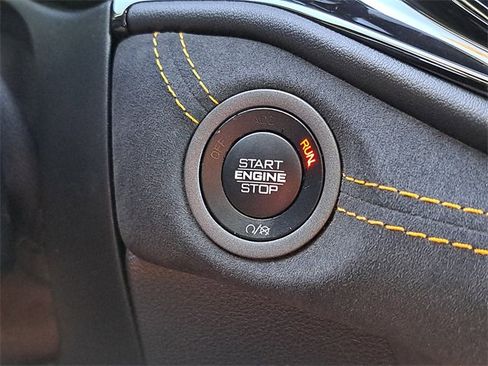 Used 2022 Dodge Durango R/T w/ Hemi Orange Plus Package image 18