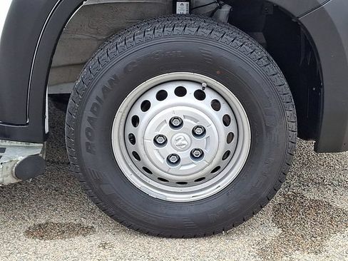 Used 2025 RAM ProMaster 2500 w/ U-Haul Equipment Group FWD image 9