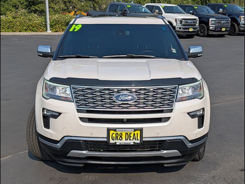 Certified 2019 Ford Explorer Platinum AWD/4WD image 3