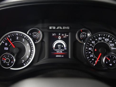 Used 2021 RAM 1500 Big Horn AWD/4WD image 12