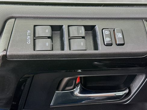 Used 2020 Toyota 4Runner TRD Off-Road Premium image 15