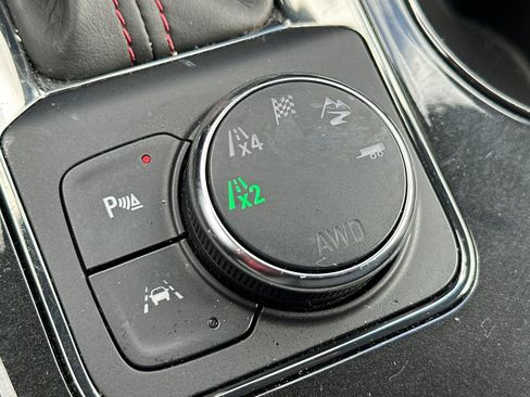 Used 2025 Chevrolet Blazer RS image 33