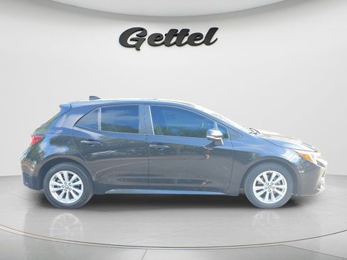 Used 2025 Toyota Corolla SE FWD image 4