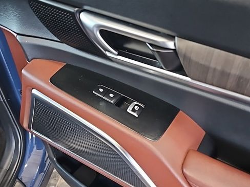 Used 2023 Kia Telluride SX Prestige image 12