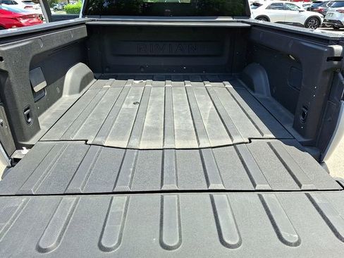 Used 2022 Rivian R1T Adventure image 30