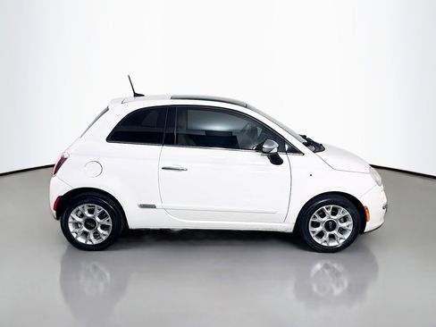 Used 2017 FIAT 500 Lounge image 11