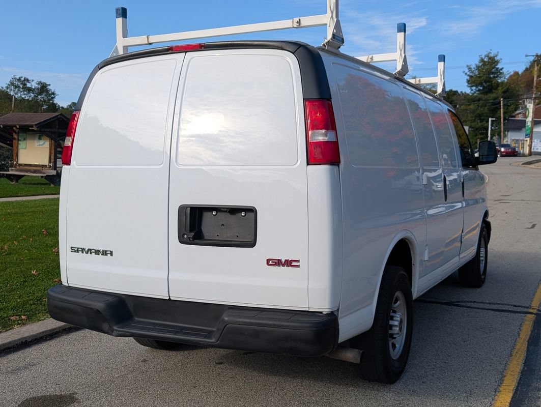 Used 2019 GMC Savana 2500 w/ Driver Convenience Package RWD image 5