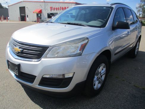 Used 2016 Chevrolet Traverse LS AWD/4WD image 2