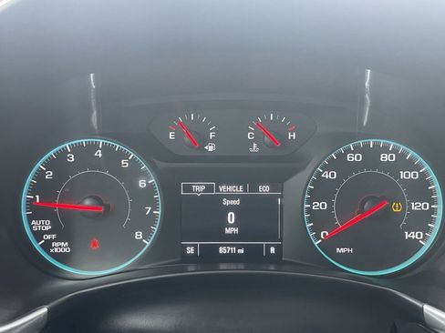 Certified 2018 Chevrolet Equinox LT image 42