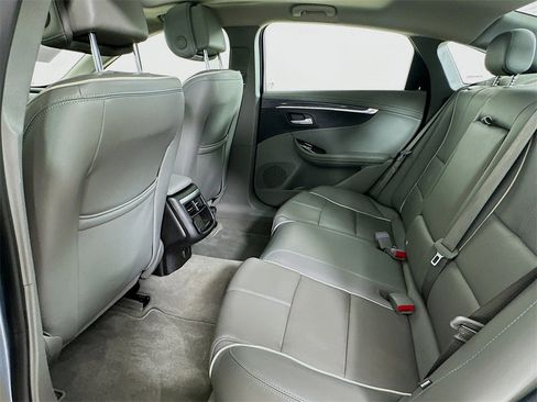 Used 2014 Chevrolet Impala LTZ image 16