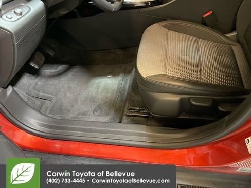 Used 2024 Chevrolet Trax LT w/ Driver Confidence Package image 12