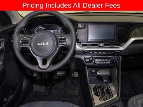 Certified 2022 Kia Niro LX FWD image 6