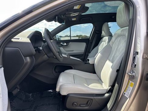 Used 2023 Polestar Polestar 2 w/ Pilot Pack image 15