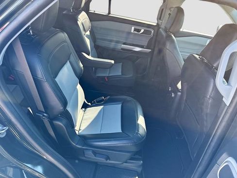Certified 2022 Ford Explorer XLT w/ Equipment Group 202A image 31