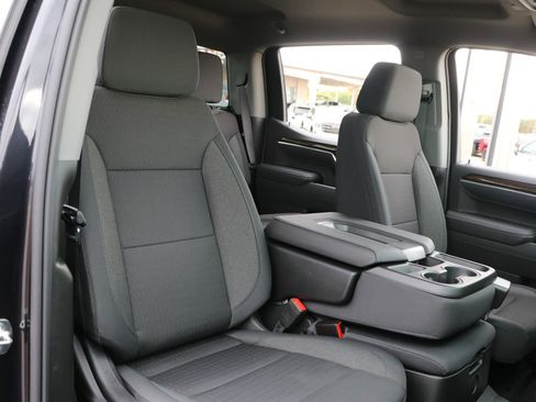 New 2026 GMC Sierra 1500 Elevation w/ LPO, Elevation Black Package image 33