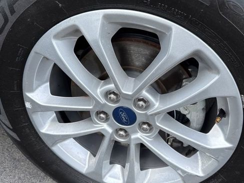 Used 2020 Ford Escape SE FWD image 5