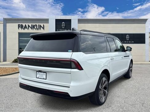 New 2026 Lincoln Navigator L Black Label w/ Black Label Special Edition AWD/4WD image 7