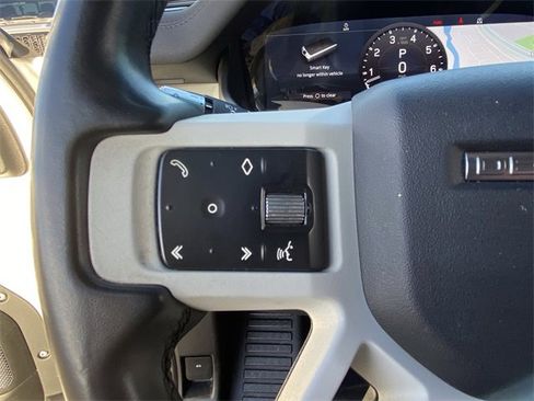 Used 2021 Land Rover Defender 110 SE image 8