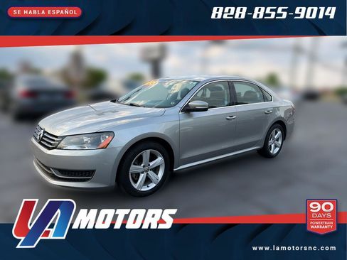 Used 2013 Volkswagen Passat 2.5 SE FWD image 1