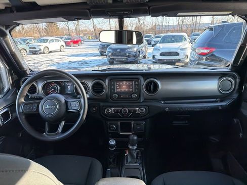 Used 2021 Jeep Wrangler Unlimited Sport image 11