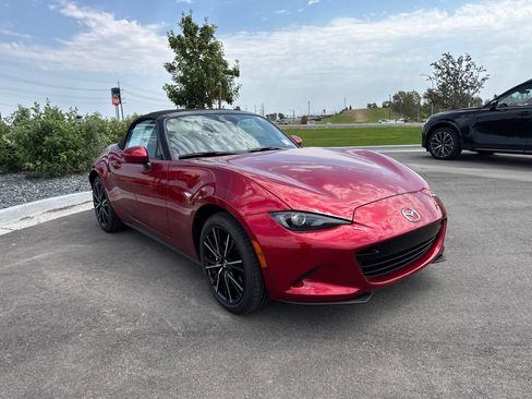 New 2026 MAZDA MX-5 Miata Grand Touring w/ Weather Package RWD image 3