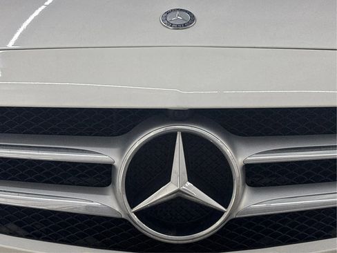 Used 2017 Mercedes-Benz C 300 4MATIC Sedan image 36