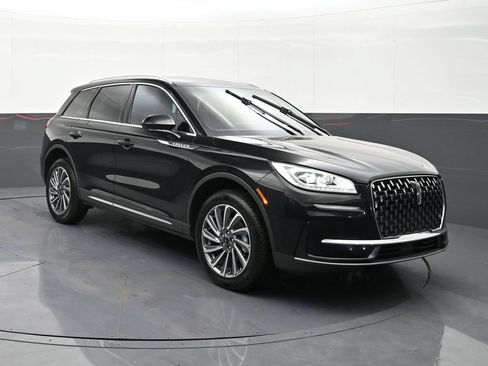 Used 2023 Lincoln Corsair Reserve AWD/4WD image 7