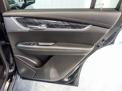 Used 2023 Cadillac XT6 Premium Luxury AWD/4WD image 34