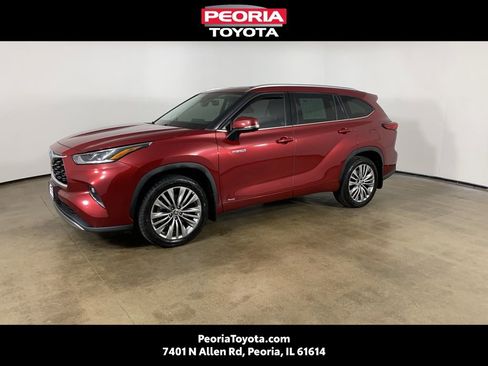 Used 2021 Toyota Highlander Platinum image 1