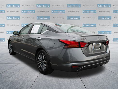 Used 2025 Nissan Altima 2.5 SV FWD image 8