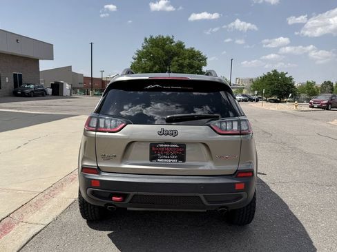 Used 2021 Jeep Cherokee Trailhawk AWD/4WD image 7