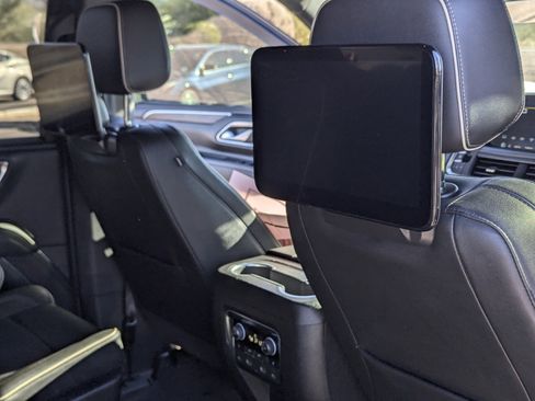 Used 2022 Chevrolet Tahoe Premier image 9