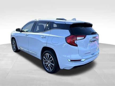 Used 2024 GMC Terrain Denali w/ Denali Premium Package image 5