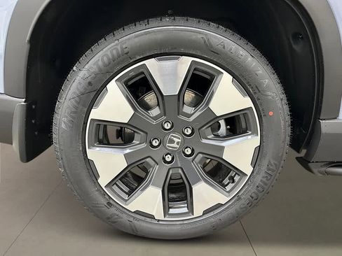 New 2026 Honda Pilot Elite image 9