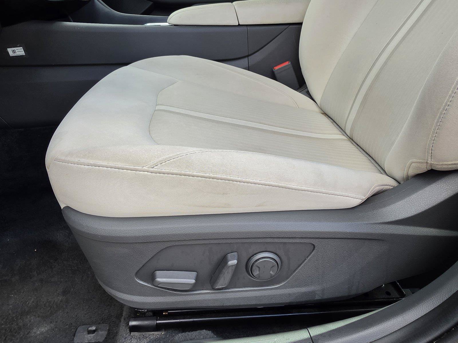 Used 2025 Hyundai Sonata SEL FWD image 13