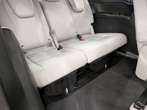 Used 2018 Honda Odyssey Elite image 33